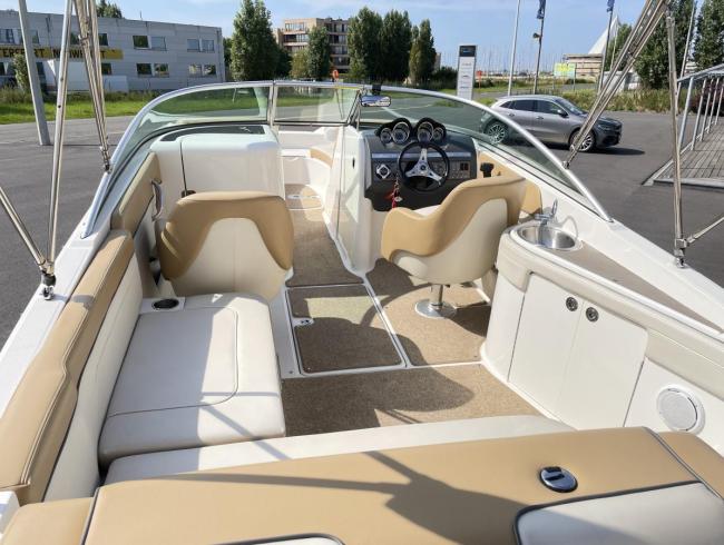 Sea Ray 260 Sundeck