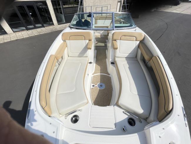 Sea Ray 260 Sundeck