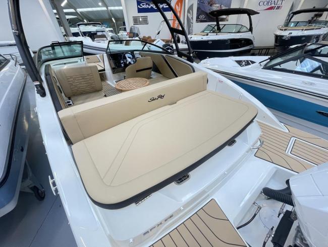 Searay 210 SPX 2024 Outboard Searayboats motorboot te koop 2dehands