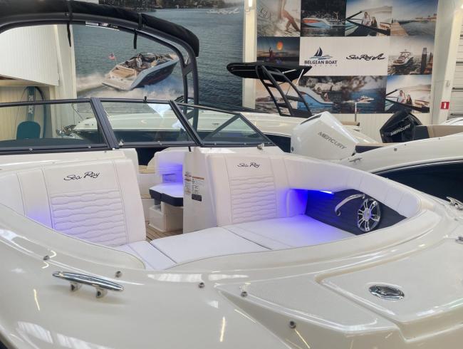 Searay 190 SPX Blue lagoon