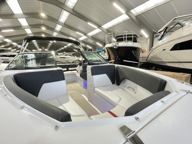 Four Winns 210H Searayboats Fourwinns Cobaltboats boot motorboot boot te koop