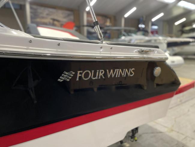 Four Winns 210H Searayboats Fourwinns Cobaltboats boot motorboot boot te koop