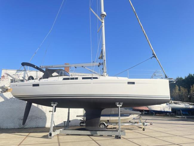 HANSEYACHTS BENETEAU JEANNEAU ZEILBOOT TE KOOP YACHT FOR SALE