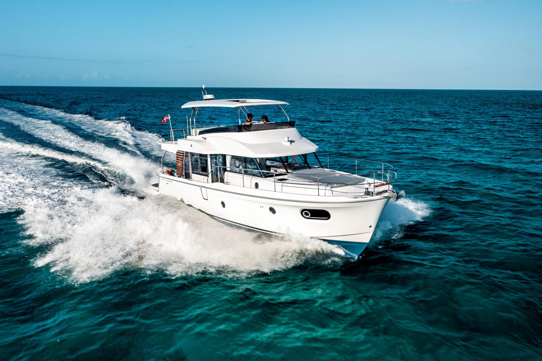 Beneteau 48 Swift Trawler 2020 bij Belgian Boat Service