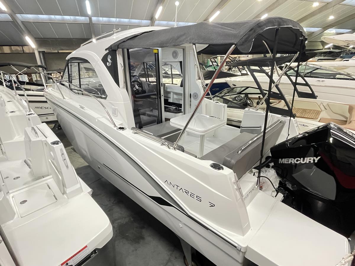 Beneteau Antares 7 2020 bij Belgian Boat Service
