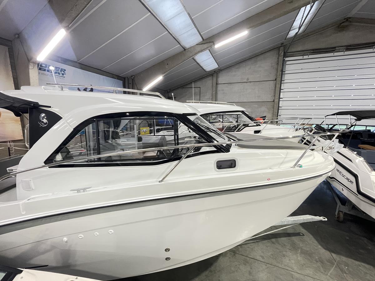 Beneteau Antares 7