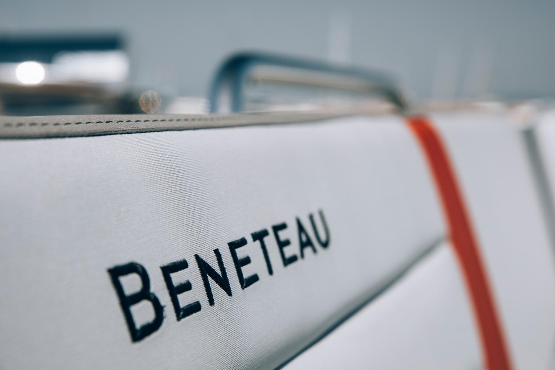 Beneteau Flyer 10 2020 bij Belgian Boat Service