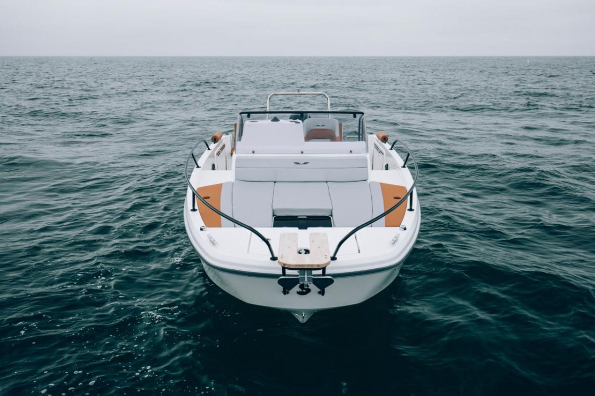 Beneteau Flyer 7 Sundeck 2020 bij Belgian Boat Service