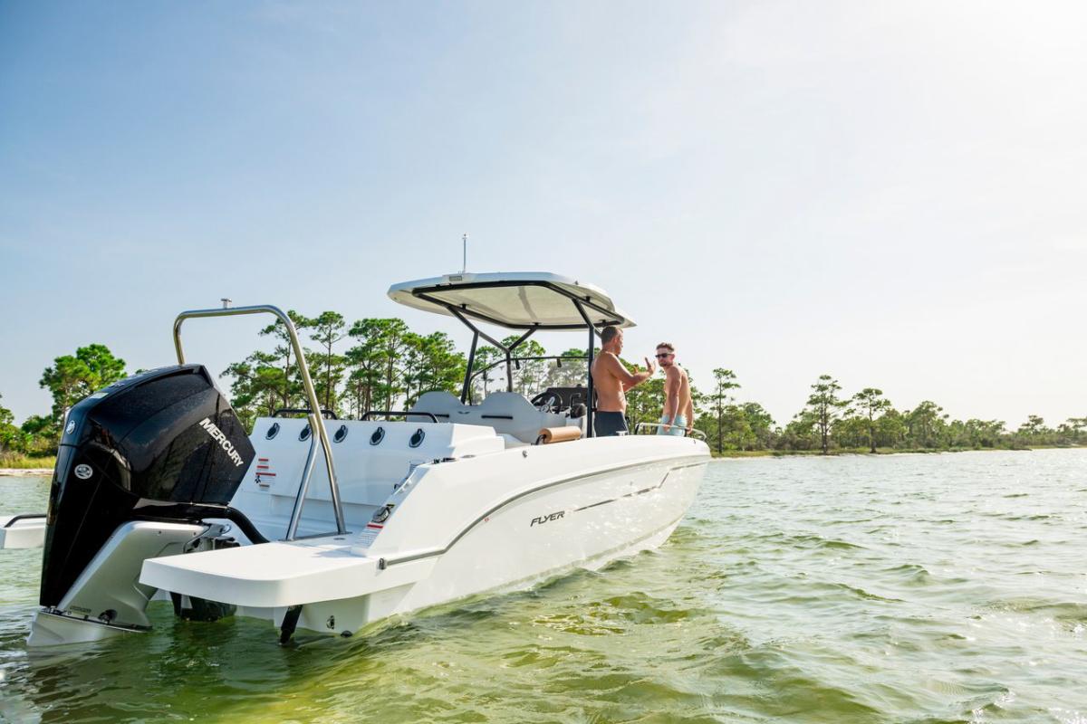 Beneteau Flyer 8 Spacedeck 2020 bij Belgian Boat Service