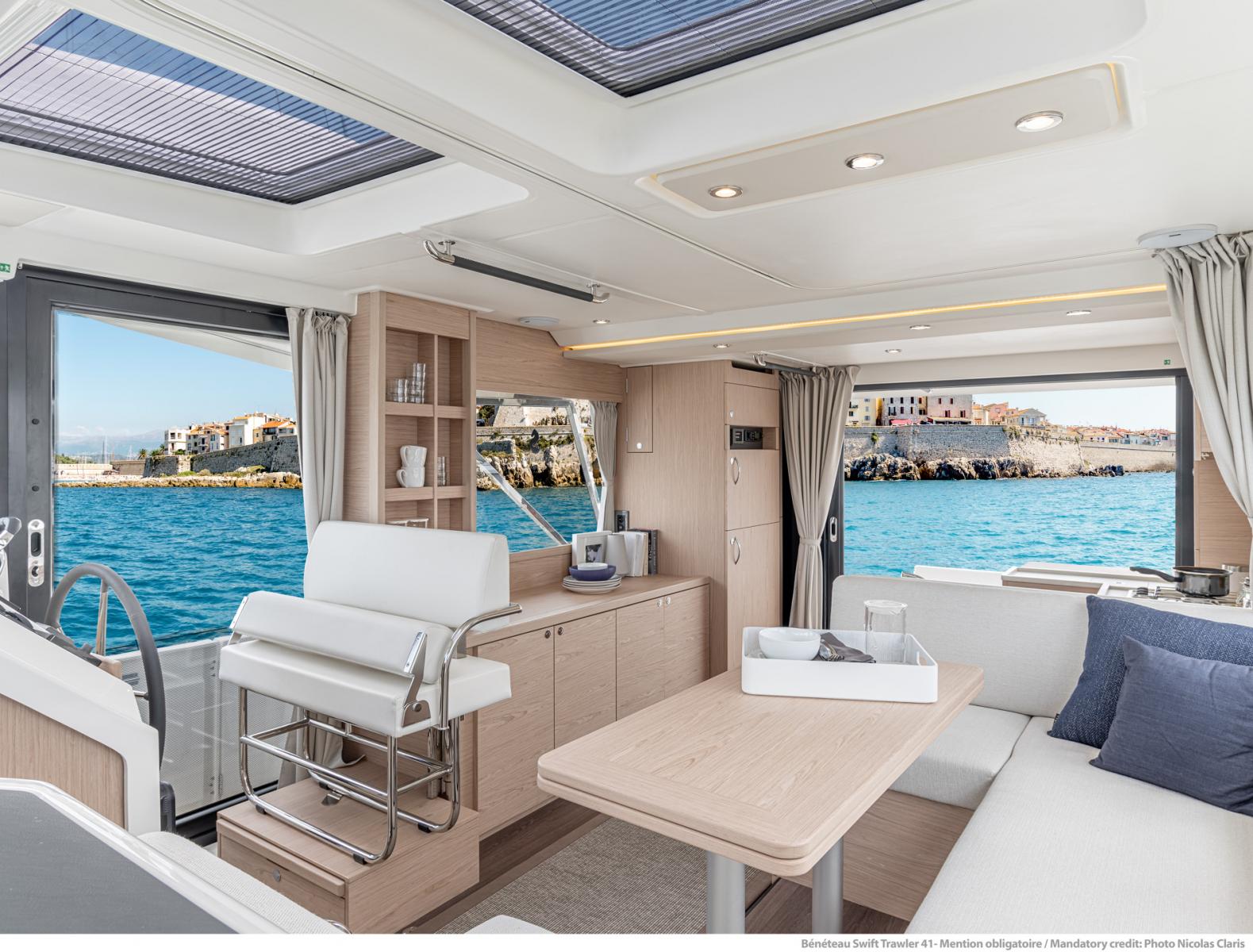 Beneteau Trawler 41 Sedan 2020 bij Belgian Boat Service