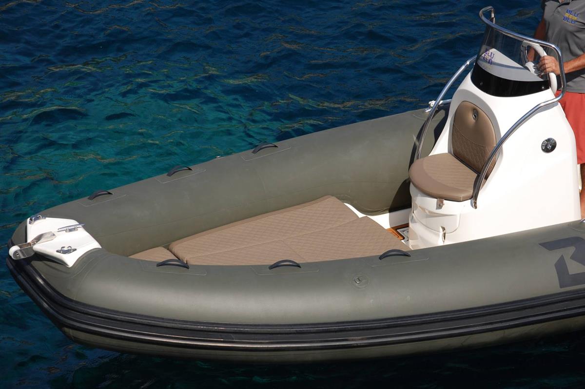 BSC Colzani 50 2020 bij Belgian Boat Service