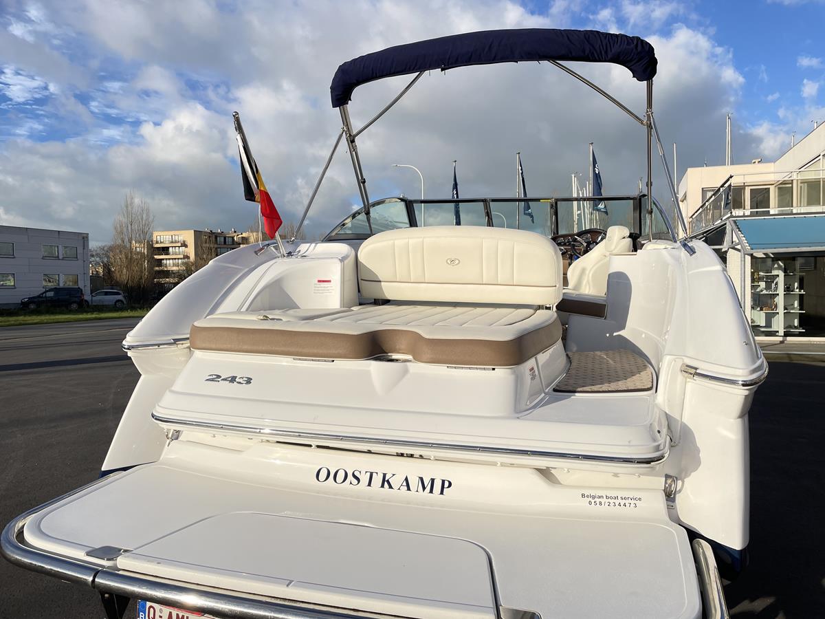 Cobalt Boats 243 Cabine 2015 bij Belgian Boat Service