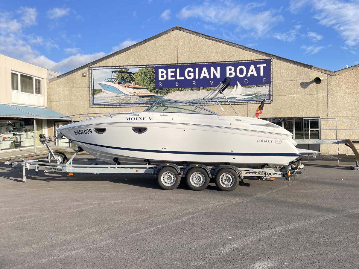 Cobalt Boats 243 Cabine