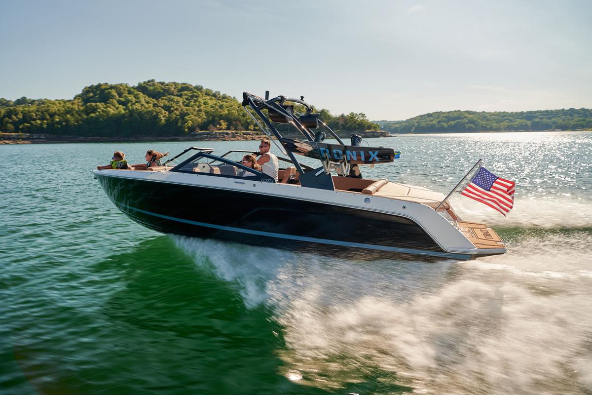 Cobalt Boats CS23