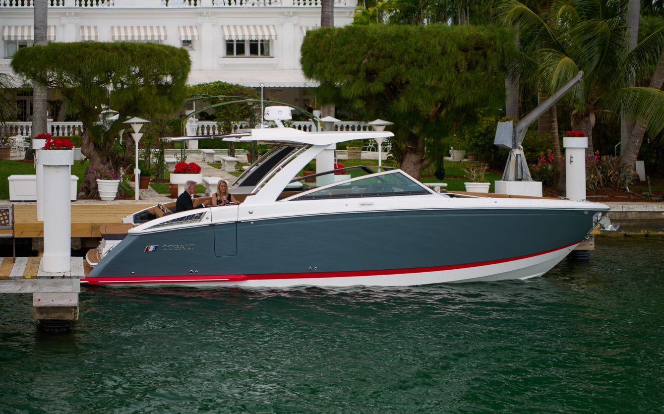 Cobalt Boats R33