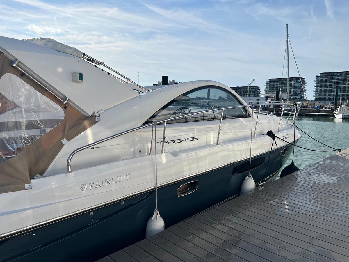 Fairline 38 Targa 2000 bij Belgian Boat Service