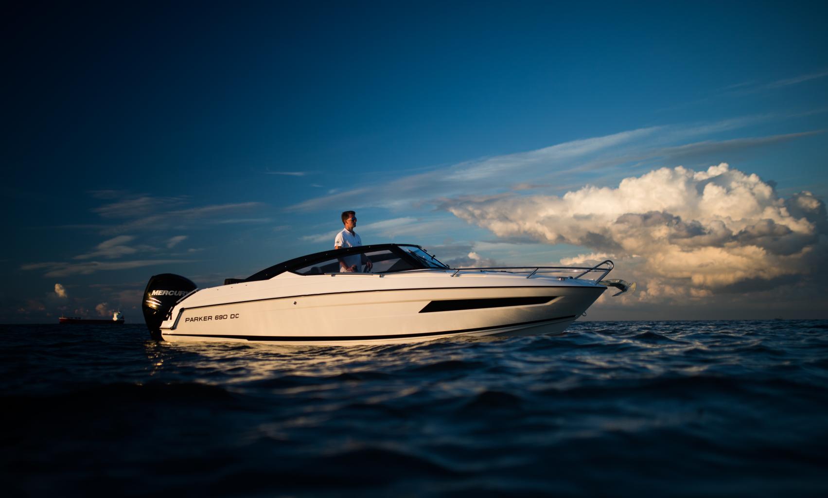 Parker Boats 690 Daycruiser