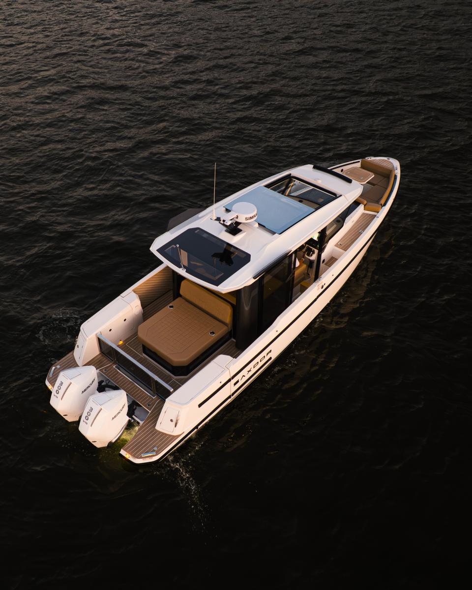 Saxdor Yachts 340 GTWA 2020 bij Belgian Boat Service