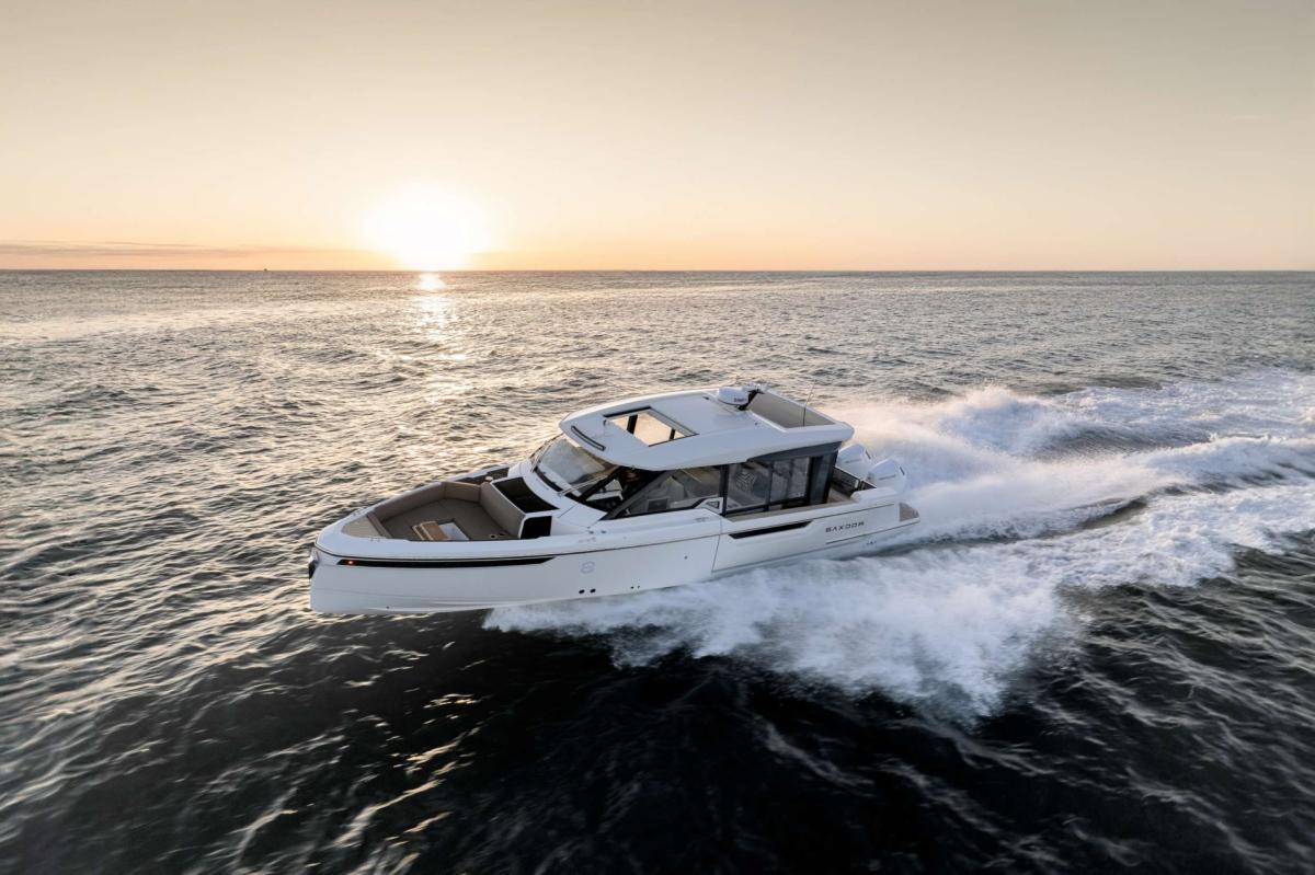 Saxdor Yachts 400 GTO 2020 bij Belgian Boat Service
