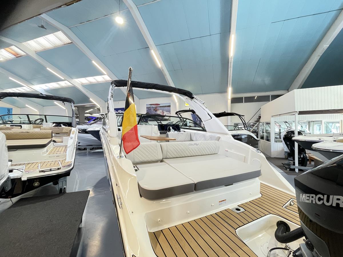 Sea Ray 230 SDX(O) 2020 bij Belgian Boat Service