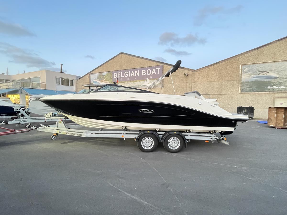 Sea Ray 230 SPX