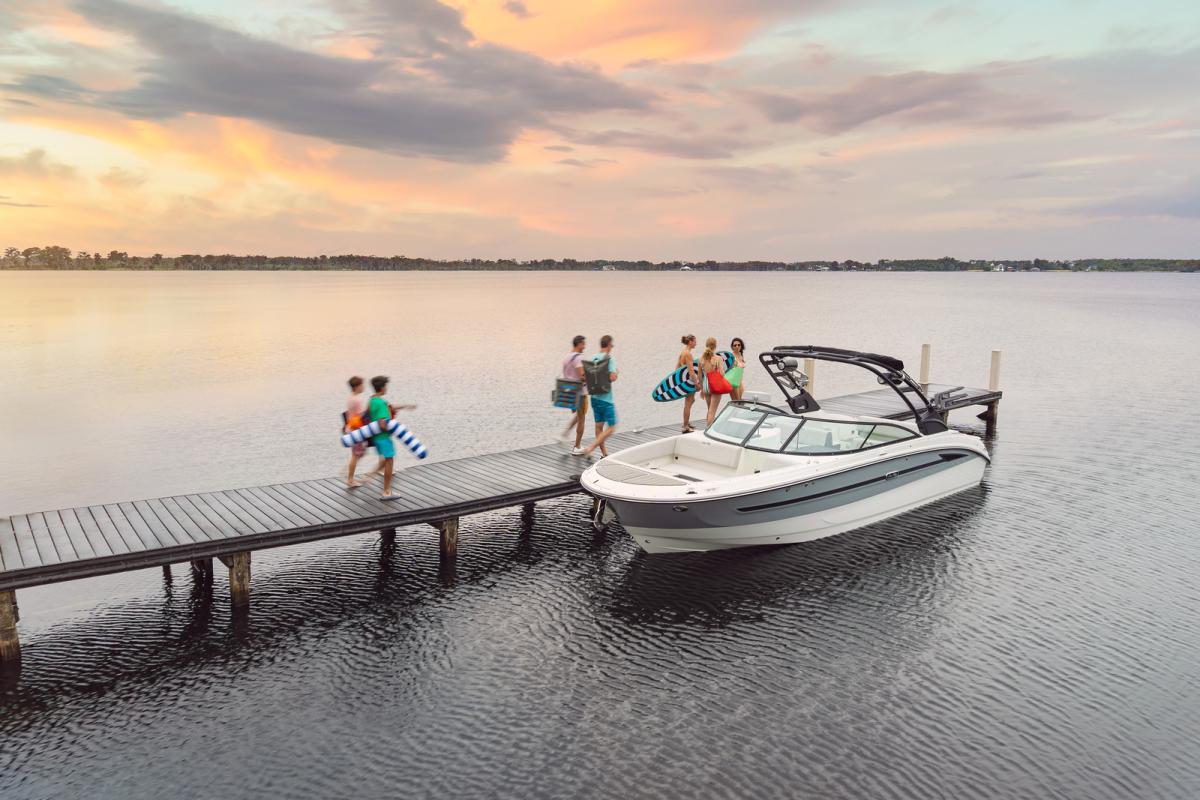 Sea Ray 270 SDX Surf 2020 bij Belgian Boat Service