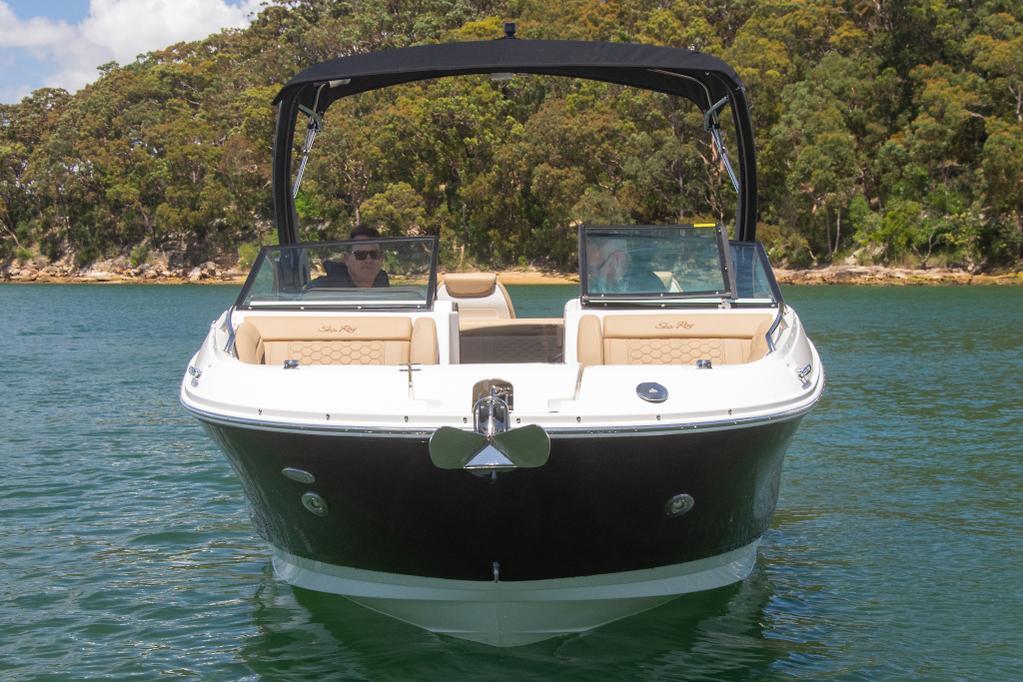 Sea Ray 290 SDX Inboard 2020 bij Belgian Boat Service