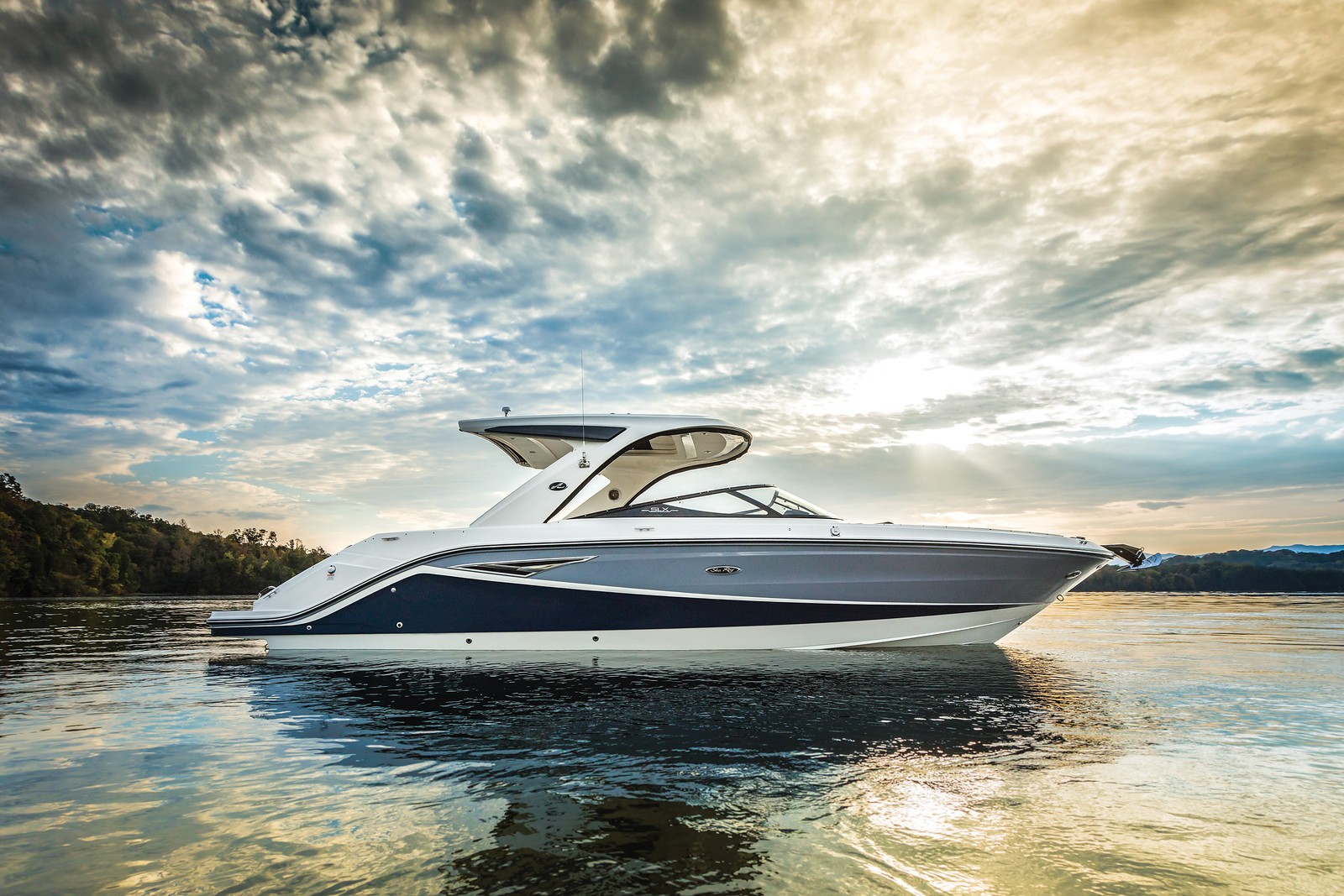 Sea Ray 310 SLX 2020 bij Belgian Boat Service