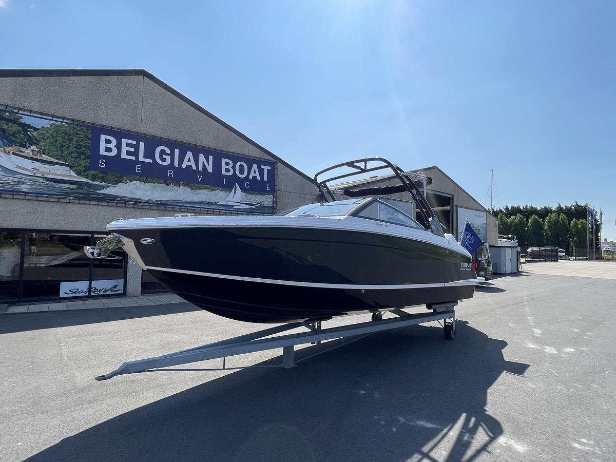Cobalt Boats R6 Coastal