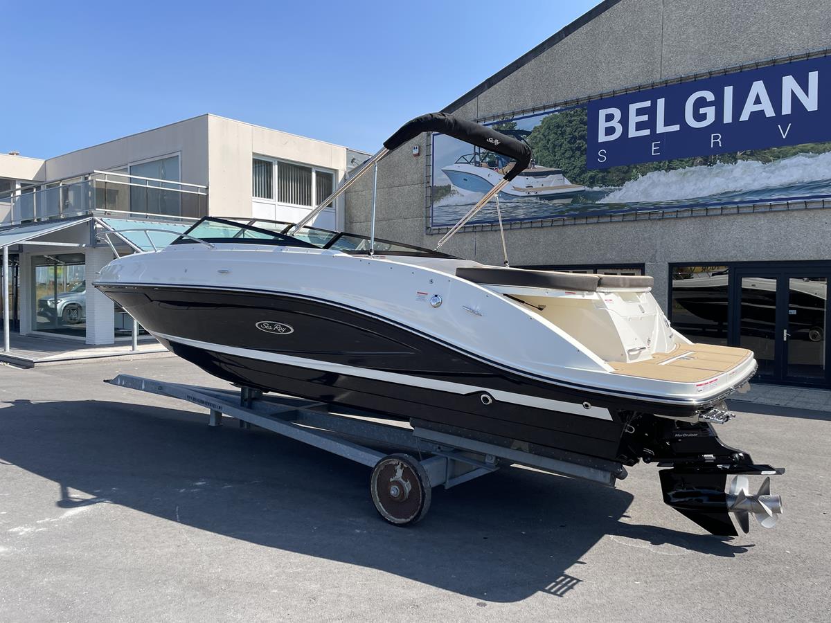Sea Ray 230 Sunsports