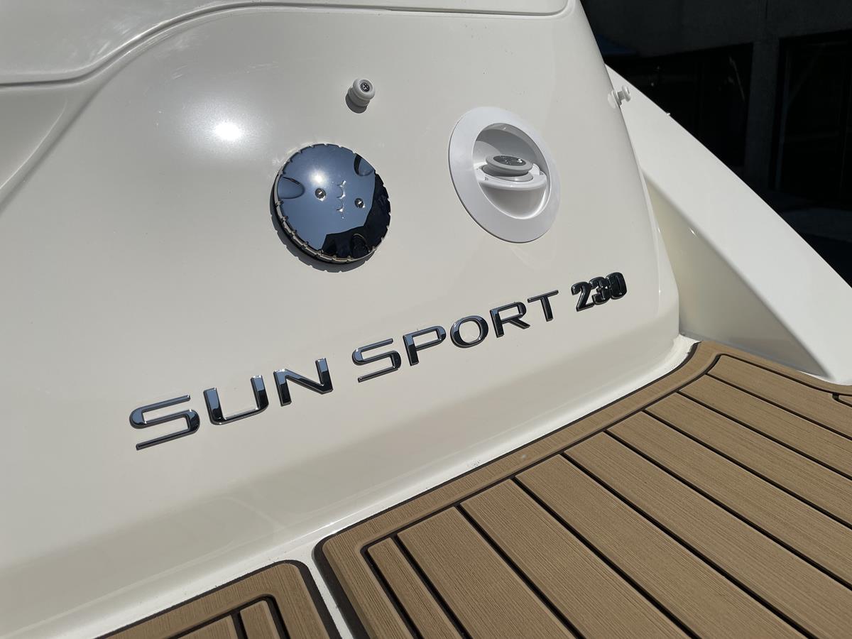 Sea Ray 230 Sunsports